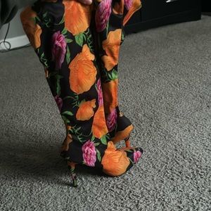 Thigh high flower boots👢